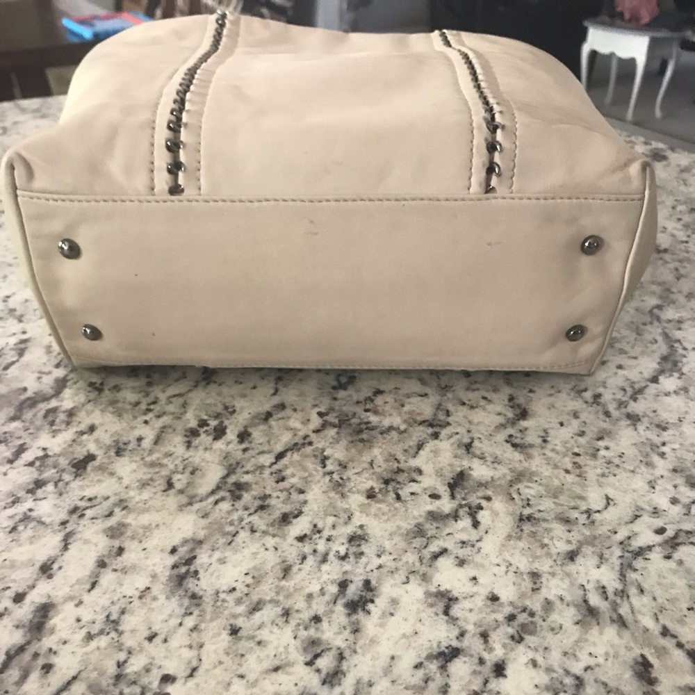 SOLD HP🎉💖Cream Chanel handbag - Picture 6 of 8